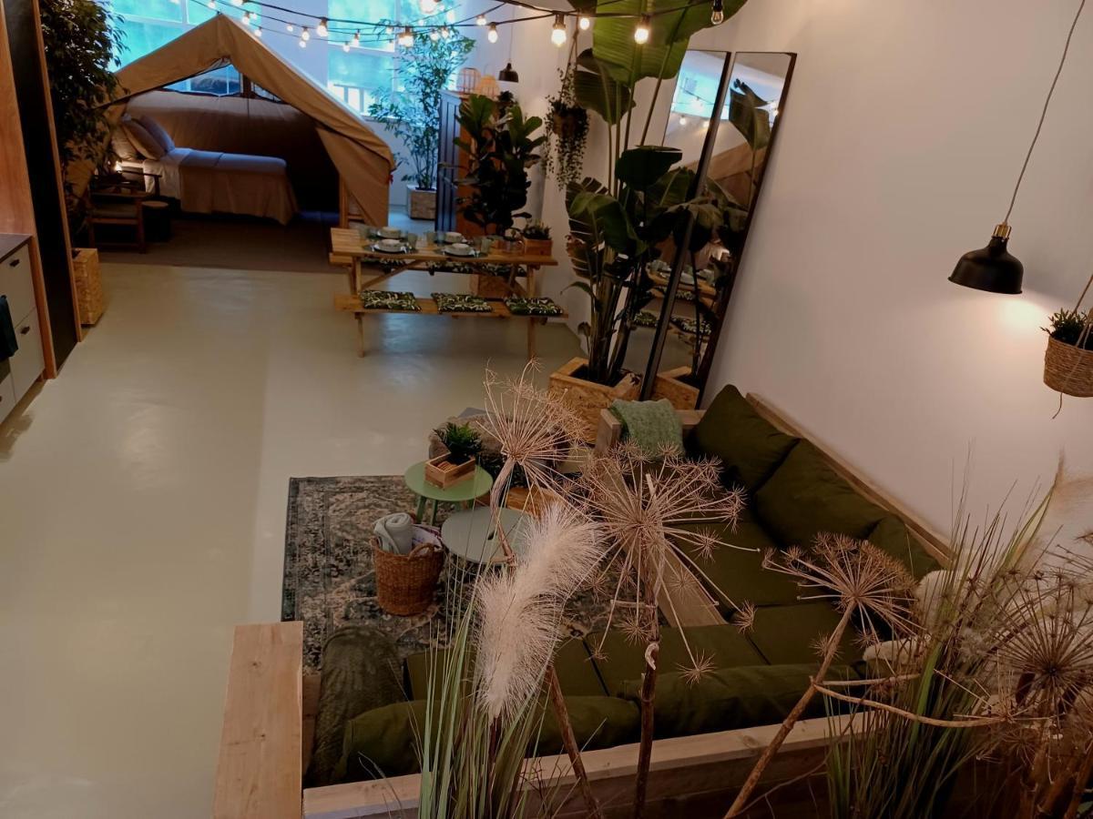 75M2 Indoor Glamping Scheveningen Apartamento La Haya Exterior foto