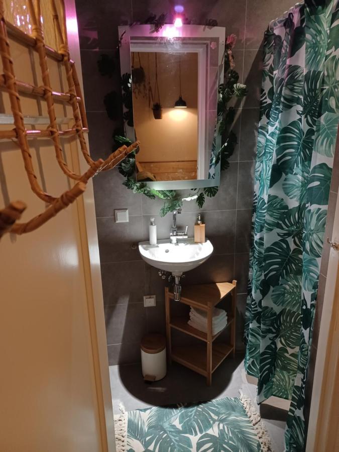 75M2 Indoor Glamping Scheveningen Apartamento La Haya Exterior foto